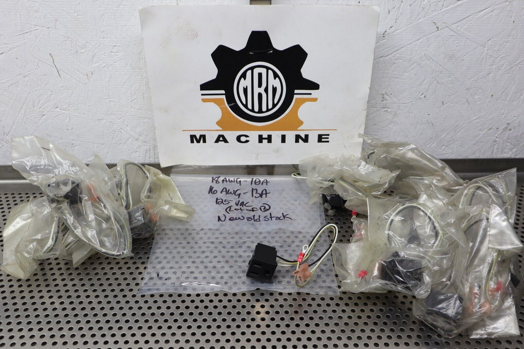 18AWG 10A 16AWG 13A 125VAC Receptacles New Old Stock (Lot of 13)