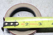 Load image into Gallery viewer, National 450085 Oil Seals 2.000x2.996x.500 New Old Stock (Lot of 3)
