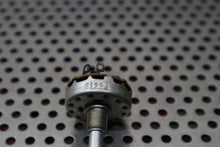 Load image into Gallery viewer, 3122J Rotary Switches New Old Stock (Lot of 3) See All Pictures
