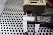 Load image into Gallery viewer, Barber Colman TC-5141 Low Temperature Duct Thermostat 34-60F New See All Pics
