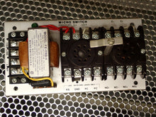 Load image into Gallery viewer, Micro Switch FE-TRB-1 Base 10A 1/6HP 120V-1/3HP 115V NEW SEE PICTURES

