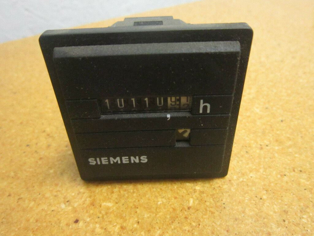 Siemens 7KT5557-3 Counter 230VAC 60Hz