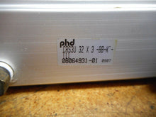 Load image into Gallery viewer, PHD CRS3U 32 X 3-BB-K 08064931-01 Pneumatic Cylinder 3&quot; Stroke Used W/ Warranty
