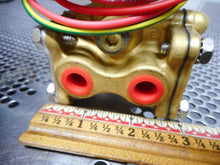 Load image into Gallery viewer, ASCO EF8316G301 Solenoid Valve 3 Way 1/4 Pipe 24VDC 1.4W New In Box
