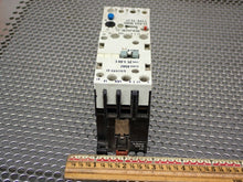 Load image into Gallery viewer, Square D 8502 PE 4.00 E Ser B Contactor &amp; 9065-TE21 Overload Relay 21-26A Range
