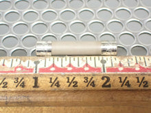 Load image into Gallery viewer, Gould (5) CES4-15A Fuses W/ Buss (1) AGC1A Fuse New Old Stock (Lot of 6)
