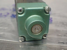 Load image into Gallery viewer, Numatics 082SS515K Solenoid Valve (2) 228-703B 110-115/50 110-120/60 .15A Used
