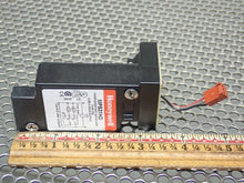 Load image into Gallery viewer, Honeywell MPS31HD Current Sink Output 10-30VDC New Old Stock
