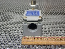 Load image into Gallery viewer, Micro Switch 3LS1 Precision Limit Switch 10A 120,240 Or 480VAC New See Pictures
