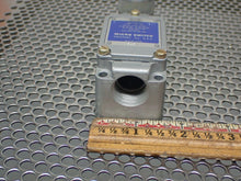 Load image into Gallery viewer, Micro Switch 4LS1 Precision Limit Switch 10A 120, 240 Or 480VAC New Old Stock
