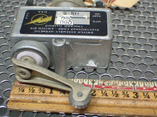 Load image into Gallery viewer, Electrosnap Corp HS-5 Limit Switch New Old Stock See All Pictures
