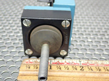 Load image into Gallery viewer, Micro Switch LSZ7K2B-8A Limit Switch 600VAC 10A K7419 No Receptacle New No Box
