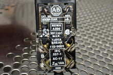 Load image into Gallery viewer, Allen Bradley (6) 800MR-A2 Ser A Black Flush Pushbuttons W/ 800M-XAK Ser A Used
