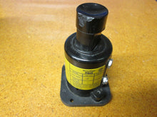 Load image into Gallery viewer, P&amp;H Harnischfeger 32Q1320-D1 Single Speed Push Button 100E 2397-2 Used
