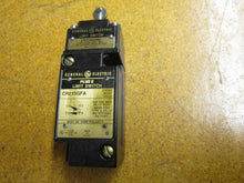 Load image into Gallery viewer, General Electric CR215GFA Plus 2 Limit Switch 600V W/ CR215GH82 Operating Head
