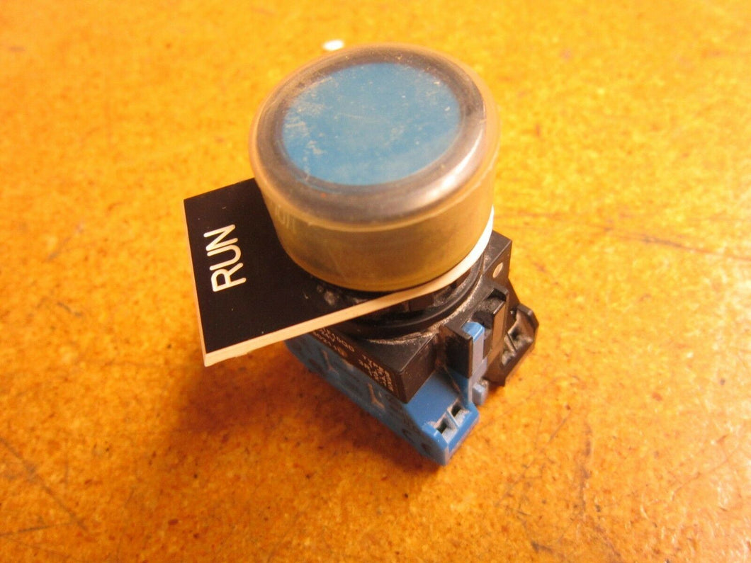 Idec HW1L-M1F10QD Contact Block With HW-DA1F Block With Pushbutton Blue Lens