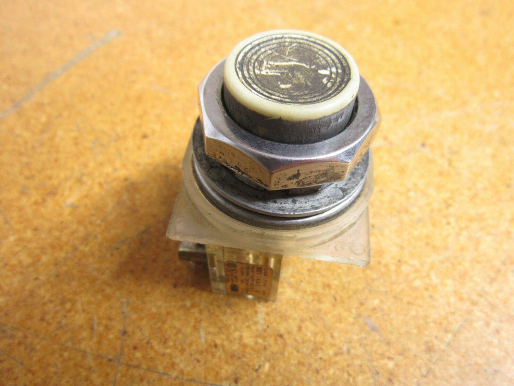 Square D 9001-KA-1 Ser G Pushbutton With Contact Block 120-600V