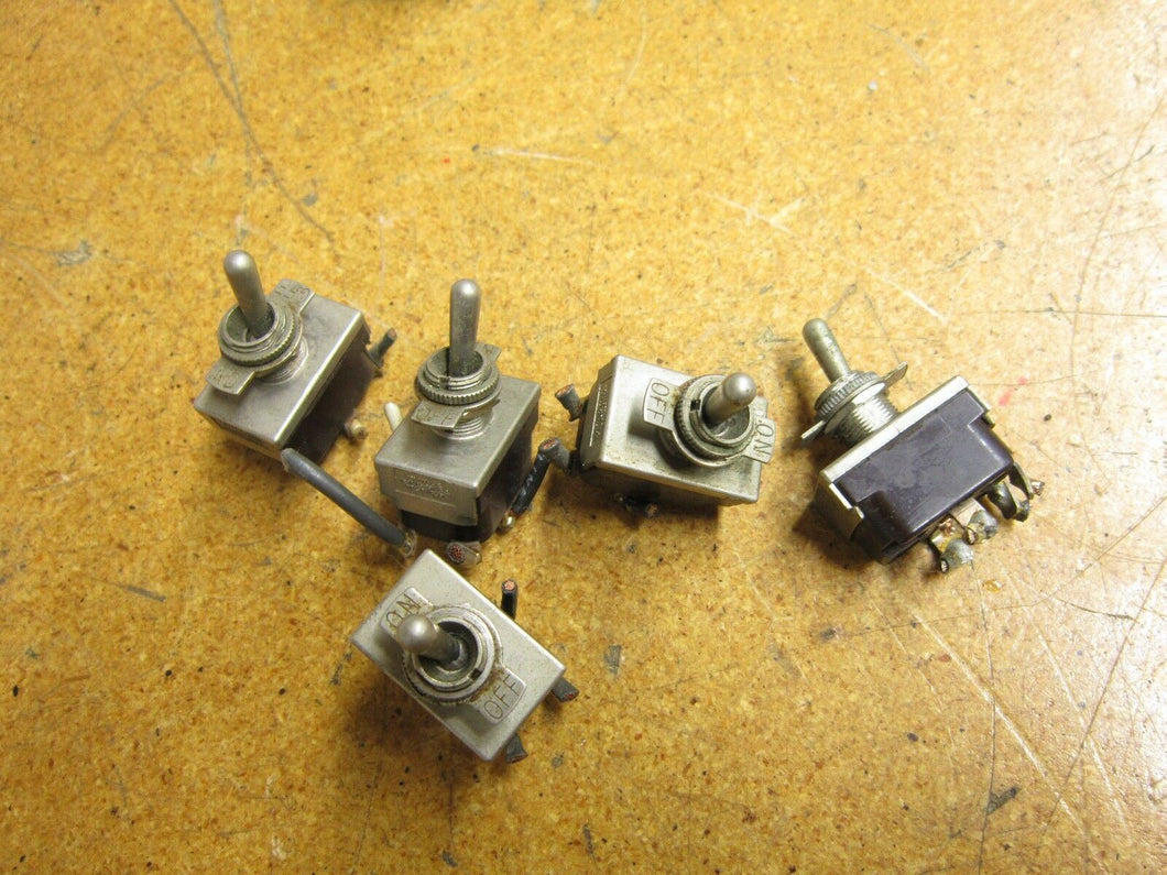 McGill 16A 277VAC 1-1/2HP 125-250VAC On/Off Switch Used (Lot of 5) - MRM Machine