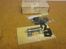 Load image into Gallery viewer, Ross 527K77 Valve Body Service Kit Series W60 New
