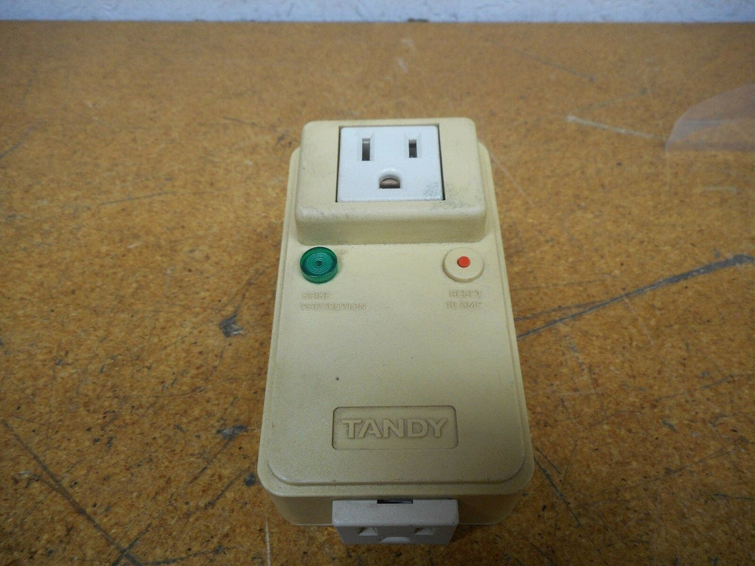 TANDY 26-1395A Twin Outlet Power Protector 120VAC 60Hz 10A 1200W 500V