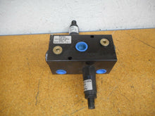 Load image into Gallery viewer, Parker XRD102S16S16P20 P20V-8T Dual Hydraulic Relief Valve RD103S16V New Old Stk
