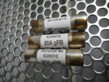 Load image into Gallery viewer, Ferraz ST10 G081219 32A 690V Fuse Holder With K330013 20A gRB Fuses (Lot of 3)

