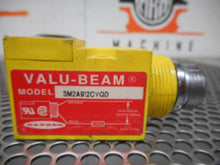 Load image into Gallery viewer, Banner SM2A912CVQD VALU-BEAM Photoelectric Sensor 24-250VAC 50/60Hz 500mA Used
