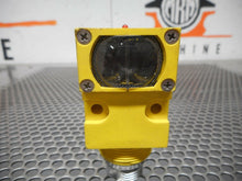 Load image into Gallery viewer, Banner SM2A912CVQD VALU-BEAM Photoelectric Sensor 24-250VAC 50/60Hz 500mA Used
