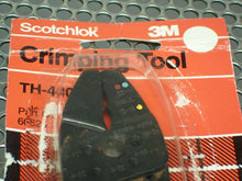 Load image into Gallery viewer, Scotchlok 3M TH-440 60825 Crimping Tool New Old Stock

