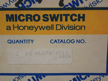 Load image into Gallery viewer, Honeywell FE-MLS7A-2012 Photoelectric Sensor 12-16VDC 120ma Sink New Old Stock

