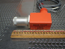 Load image into Gallery viewer, Micro Switch LS2C 8337F Photoelectric Switch New Old Stock See All Pictures
