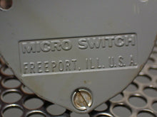 Load image into Gallery viewer, Micro Switch Limit Switch Receptacle Base (Lot of 3) New Old Stock

